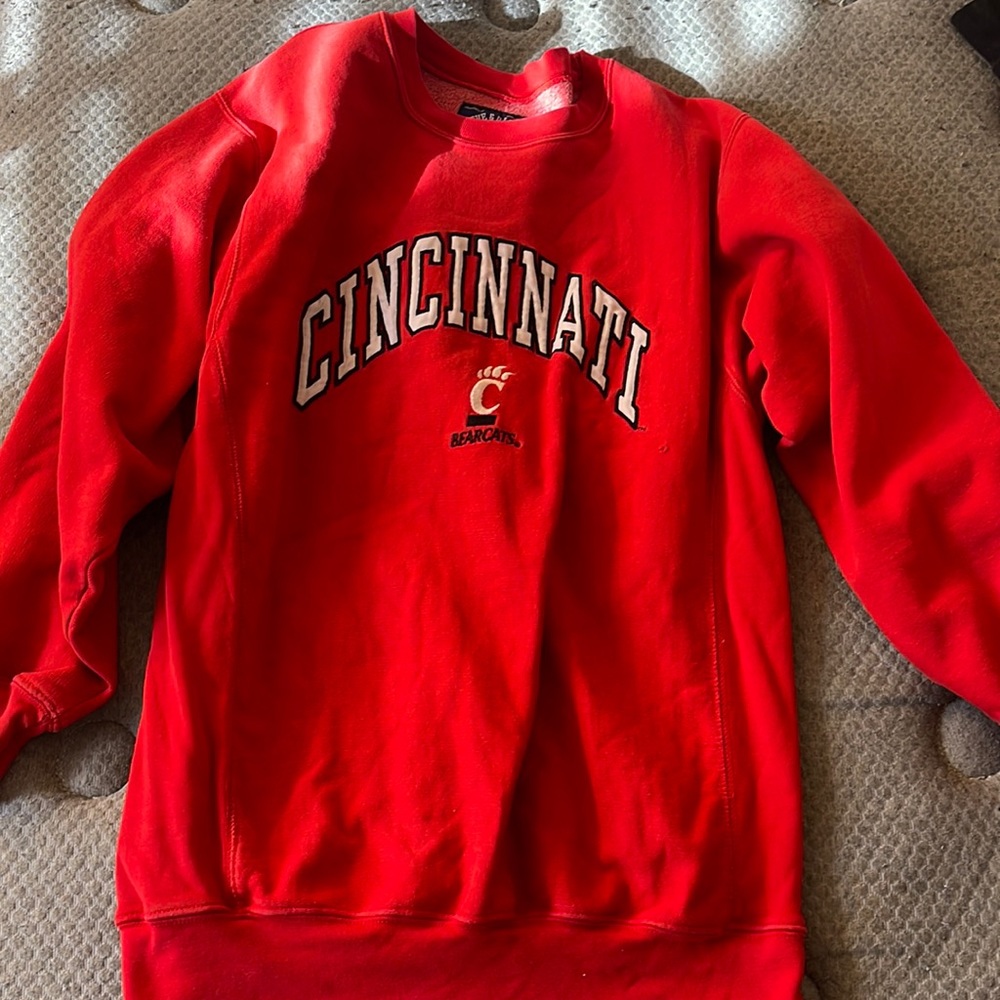 University of Cincinnati Bearcats crew neck
